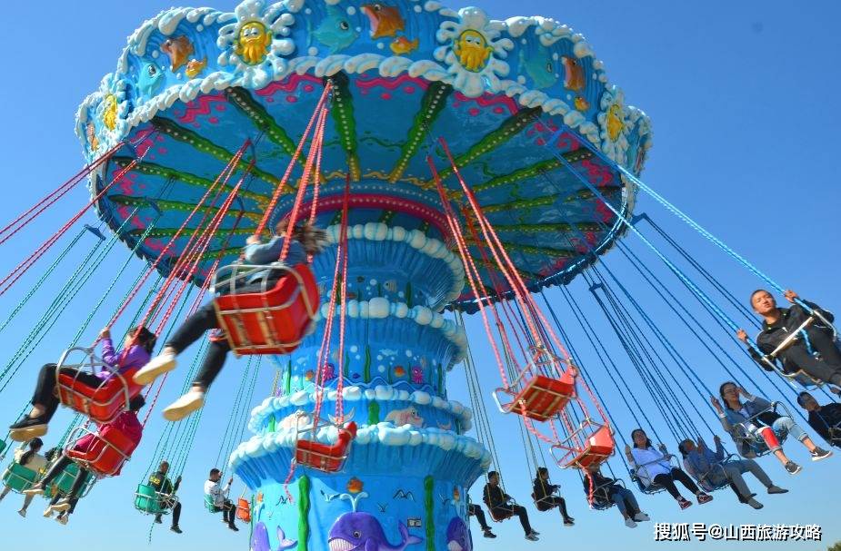 高空飞椅图片大全高空飞椅图片大全——体验飞翔的梦幻之旅